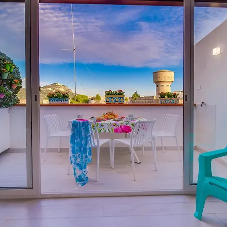 Scenario Holiday's *